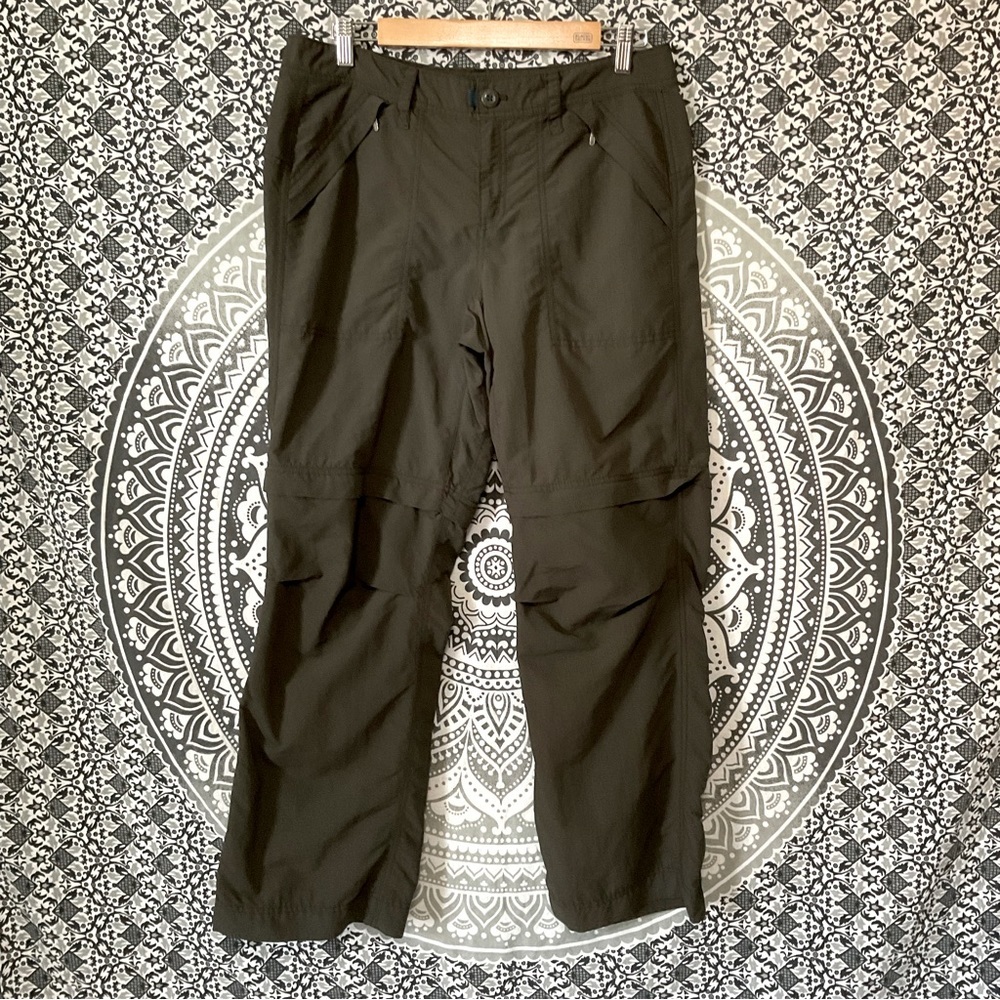 Eddie Bauer Convertible hiking pants with zip off legs to make shorts Size 10